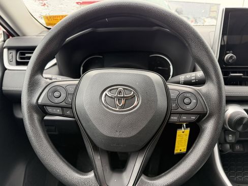 Used 2023 Toyota RAV4 LE image 12