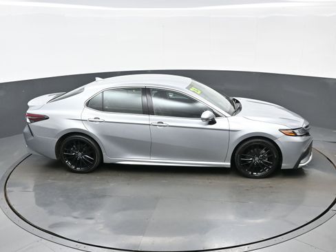 Used 2023 Toyota Camry XSE FWD image 39