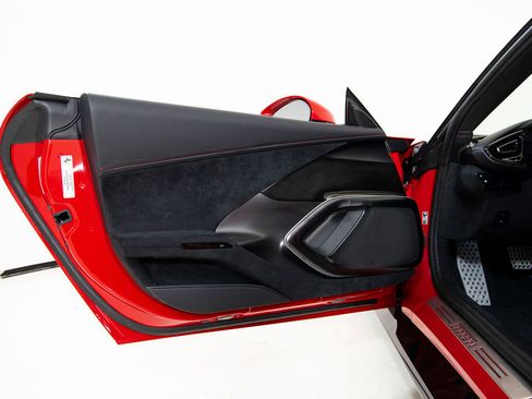 Certified 2025 Ferrari 12Cilindri RWD image 26