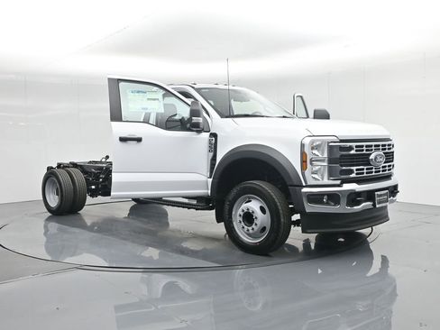 New 2025 Ford F550 2WD Regular Cab Super Duty image 25