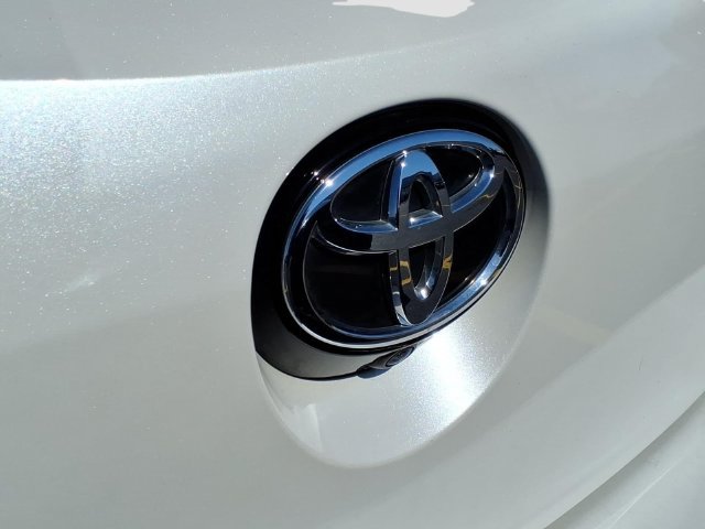 Certified 2021 Toyota Corolla SE FWD image 28