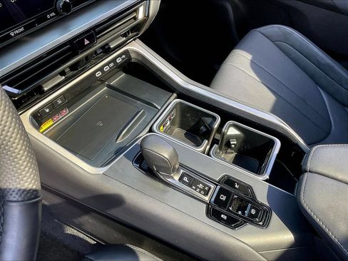 Used 2025 Lexus TX 500h AWD w/ Technology Package image 20