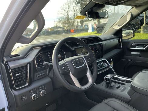 New 2026 GMC Sierra 1500 Denali w/ Denali Reserve Package AWD/4WD image 10