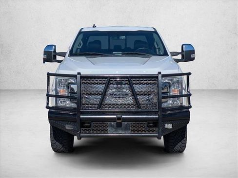 Used 2019 Ford F250 Lariat w/ Chrome Package image 2