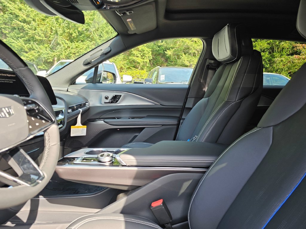 New 2027 Cadillac Lyriq Sport AWD/4WD image 24