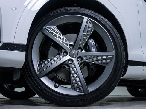 Used 2025 Genesis GV70 3.5T Sport w/ Sport Advanced Package image 5