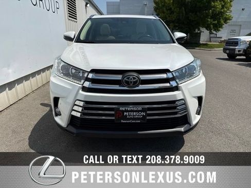 Used 2018 Toyota Highlander Limited Platinum AWD/4WD image 9