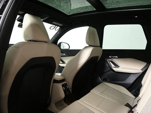 Used 2025 BMW X1 xDrive28i w/ Technology Package image 30