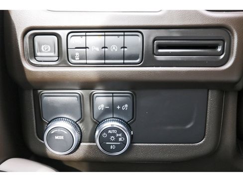 Used 2023 GMC Yukon XL SLT RWD image 21