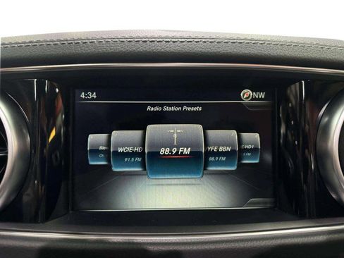 Used 2020 Mercedes-Benz SL 550 image 41