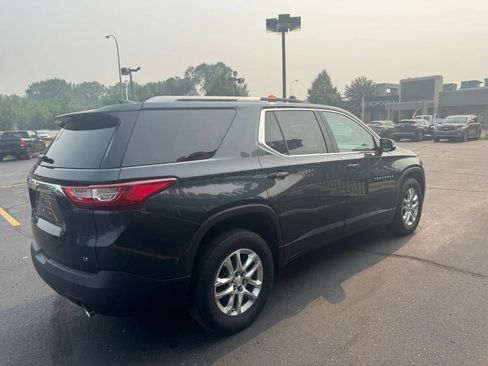 Used 2018 Chevrolet Traverse LT FWD image 5