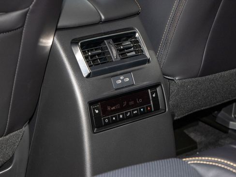 New 2025 MAZDA CX-70 Plug-In Hybrid w/ Premium Plus image 21