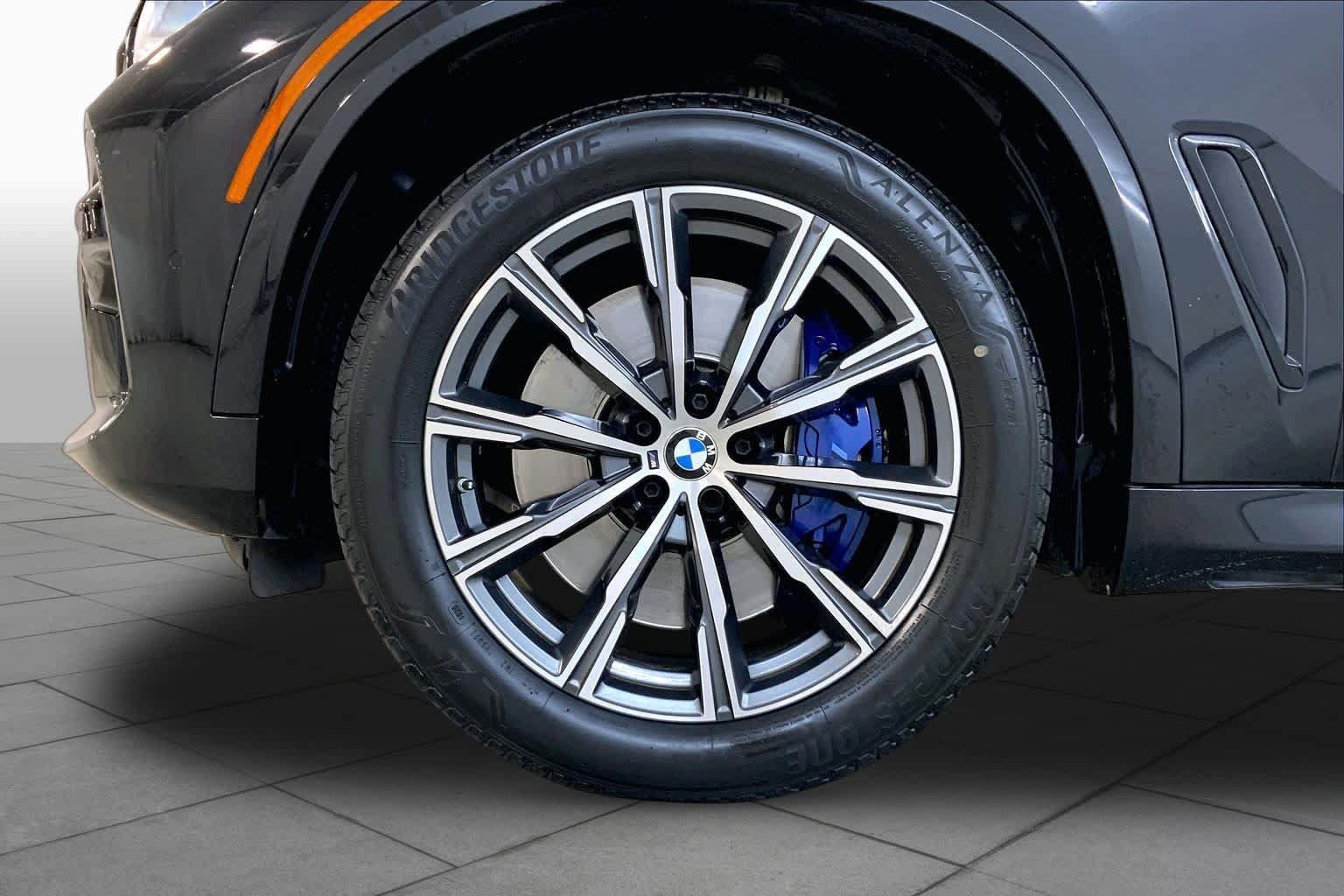 Used 2022 BMW X5 M50i w/ Executive Package AWD/4WD image 10