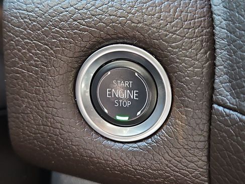 Used 2024 GMC Yukon Denali w/ Max Trailering Package AWD/4WD image 18