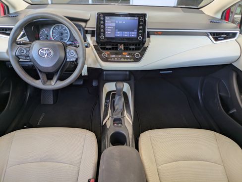 Used 2020 Toyota Corolla LE FWD image 12