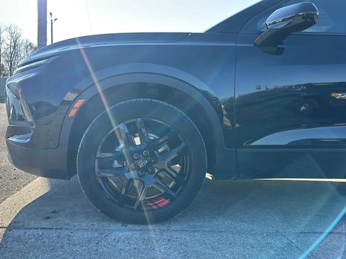 Used 2023 Chevrolet Blazer LT w/ Driver Confidence Package image 7