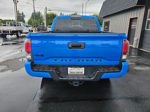 Used 2019 Toyota Tacoma TRD Pro AWD/4WD image 4