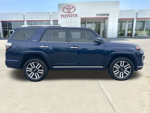 Used 2024 Toyota 4Runner Limited AWD/4WD image 6