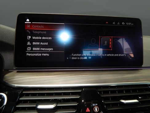 Used 2022 BMW 530i xDrive AWD/4WD image 19