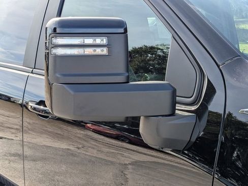 New 2026 Chevrolet Silverado 2500 ZR2 image 12