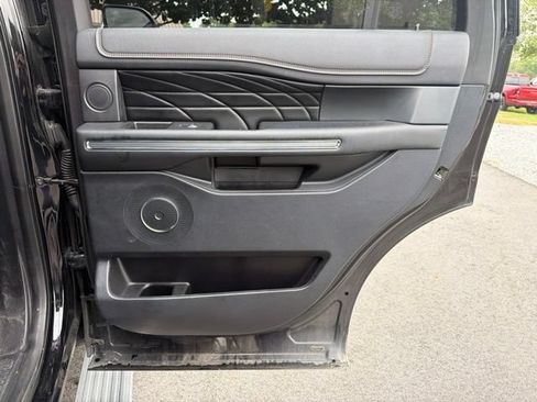 Used 2019 Ford Expedition Platinum AWD/4WD image 13
