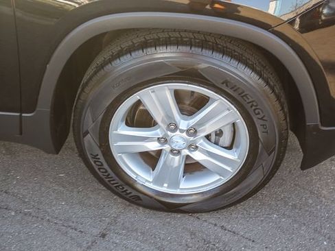 Used 2019 Chevrolet Trax LT w/ Driver Confidence Package FWD image 12