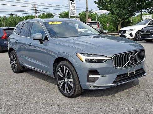 Certified 2023 Volvo XC60 B5 Plus w/ Climate Package AWD/4WD image 1