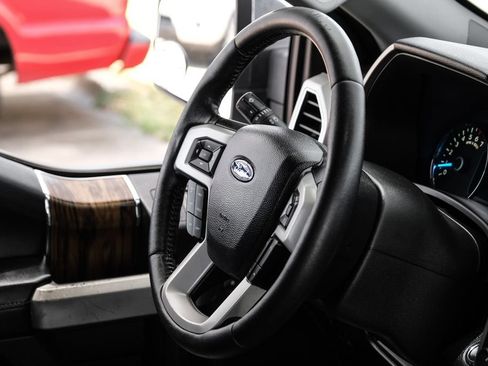 Used 2019 Ford F150 Lariat AWD/4WD image 12