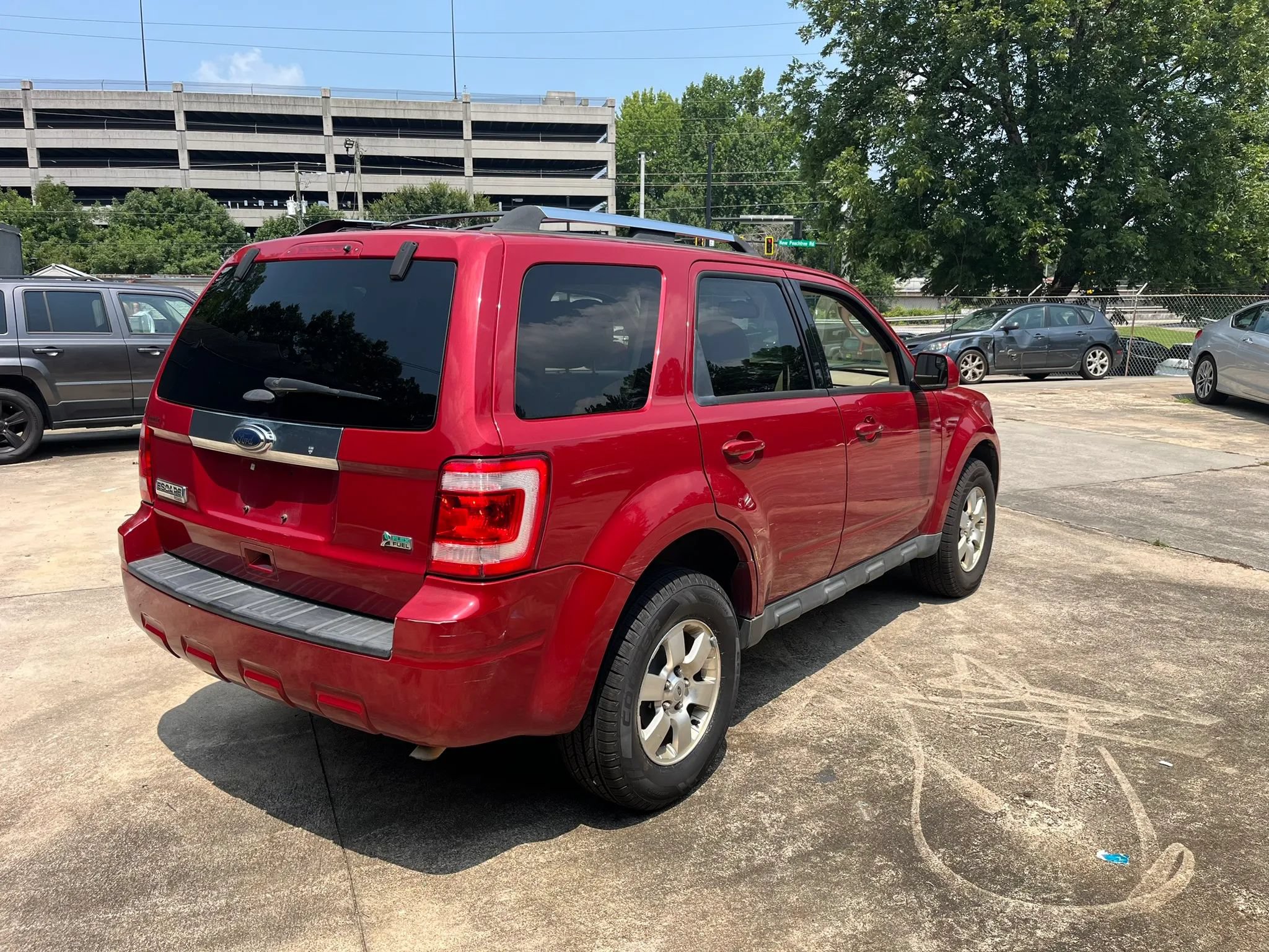 Used 2011 Ford Escape Limited FWD image 8