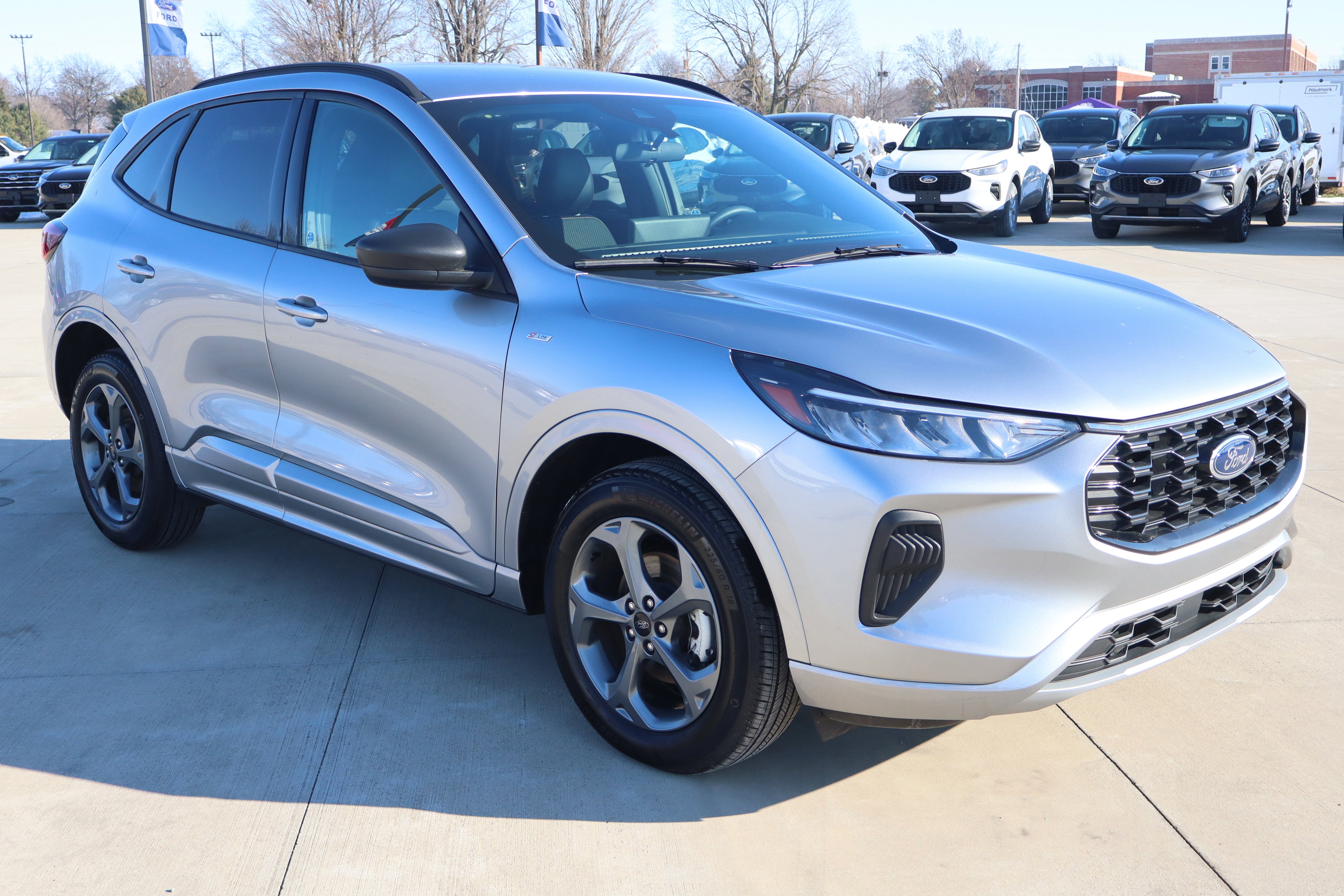 Used 2023 Ford Escape ST-Line w/ Tech Pack #1 AWD/4WD image 4