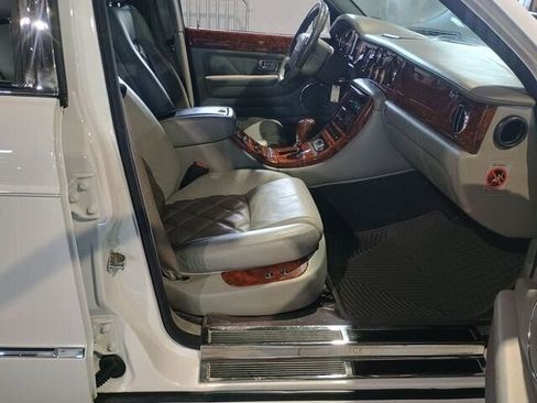 Used 2003 Bentley Arnage R image 4