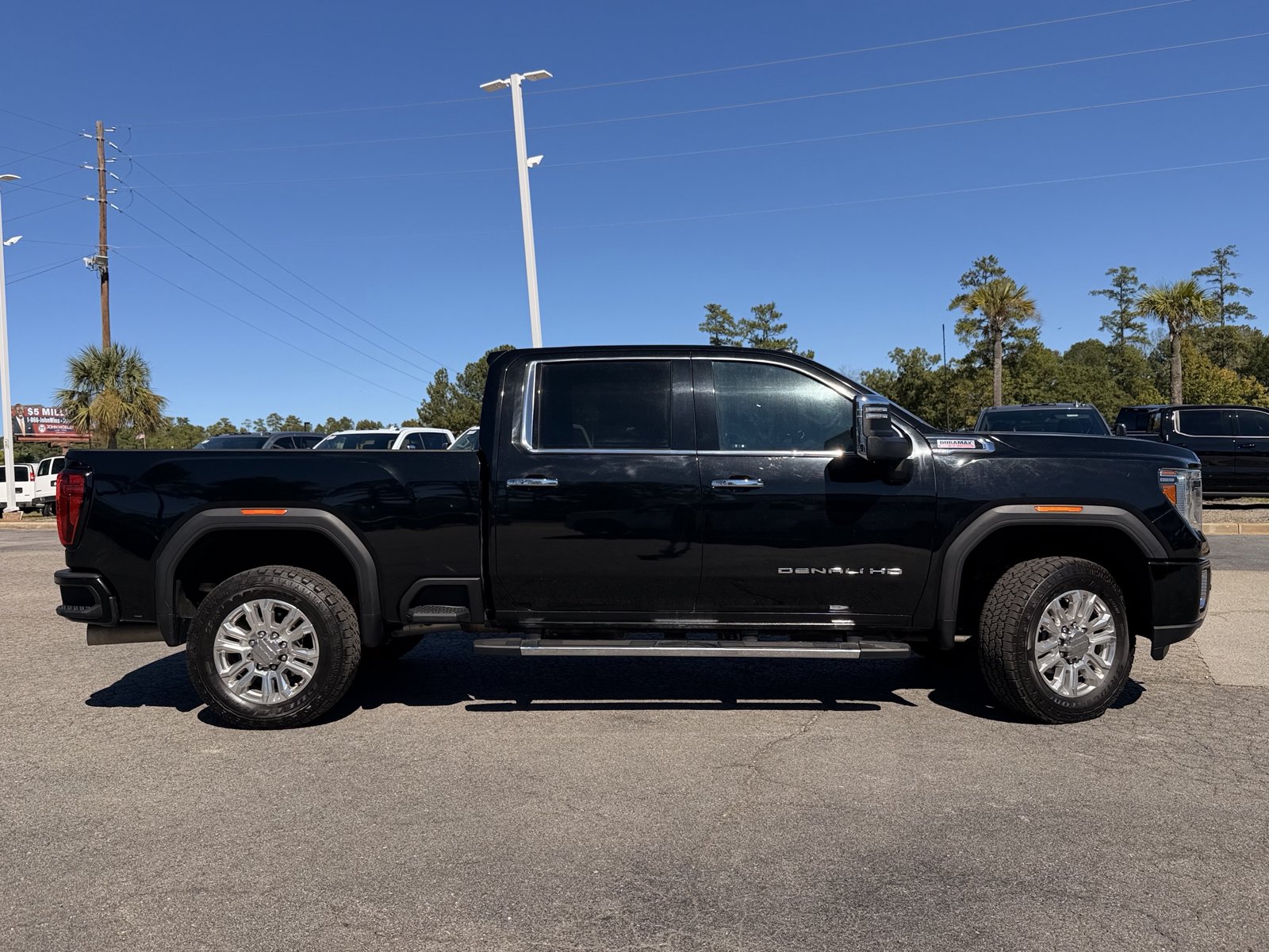 Used 2020 GMC Sierra 2500 Denali w/ Technology Package AWD/4WD image 13