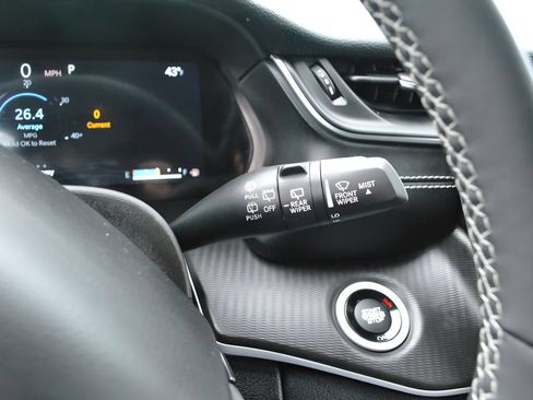 Used 2023 Jeep Grand Cherokee Altitude AWD/4WD image 17