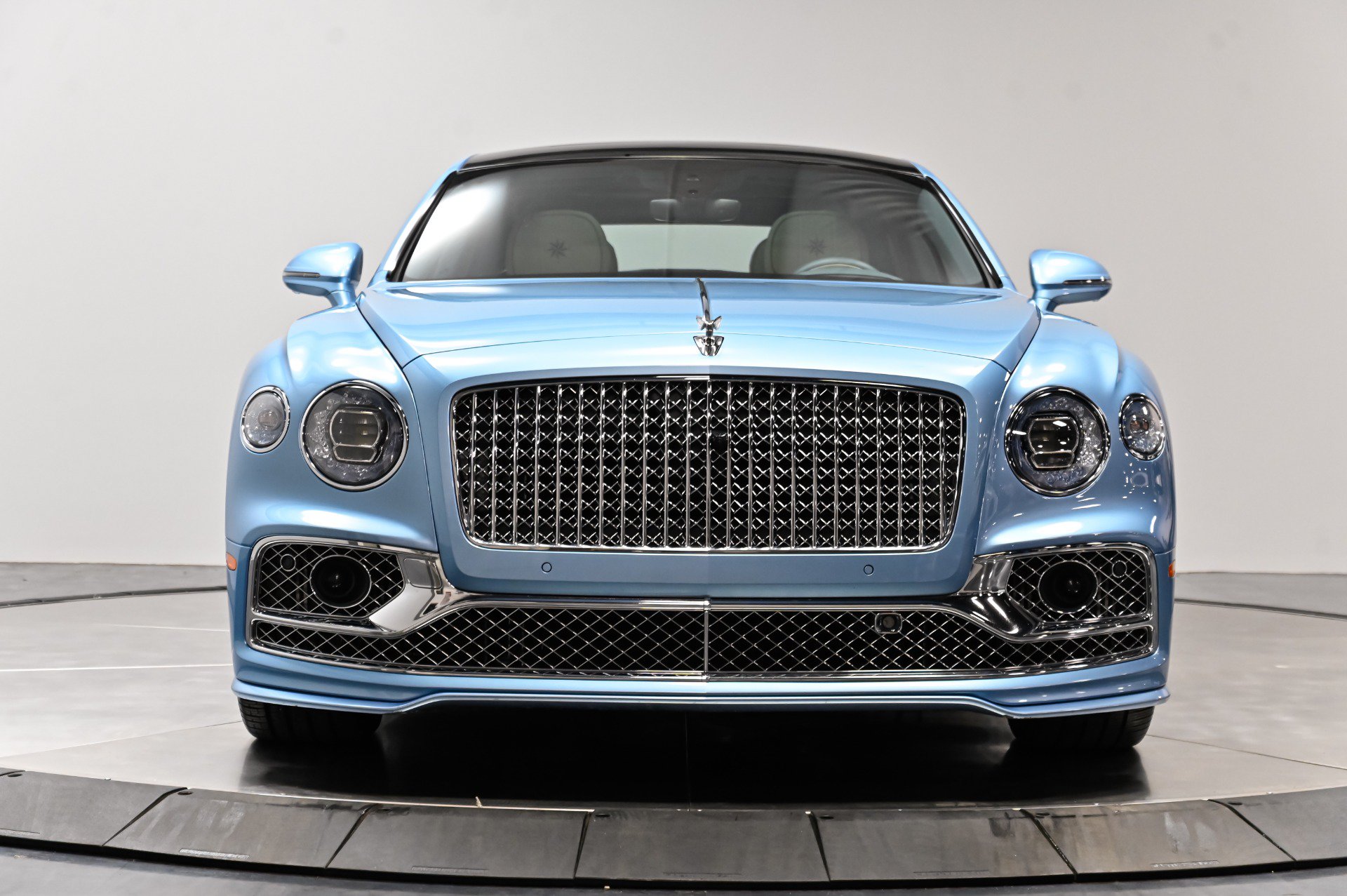 Used 2022 Bentley Flying Spur V8 AWD/4WD image 43