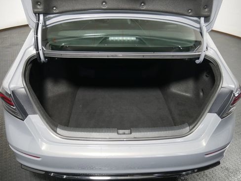 Used 2024 Honda Accord Sport image 5