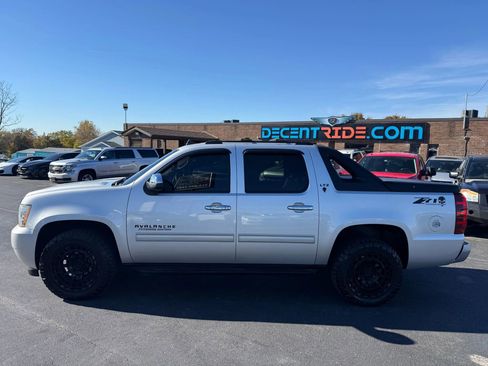 Used 2012 Chevrolet Avalanche LT w/ All-Star Edition image 6