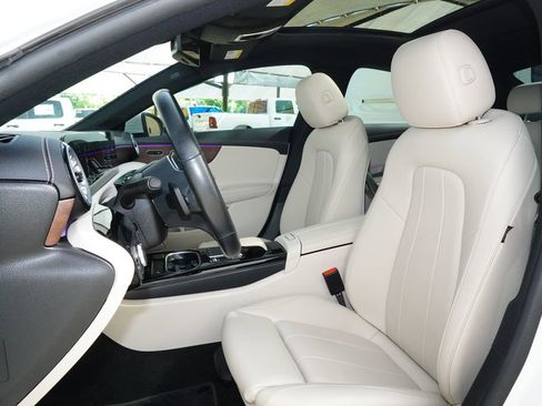 Used 2023 Mercedes-Benz CLA 250 4MATIC w/ Premium Package image 27