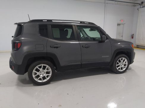 Used 2020 Jeep Renegade Latitude AWD/4WD image 10