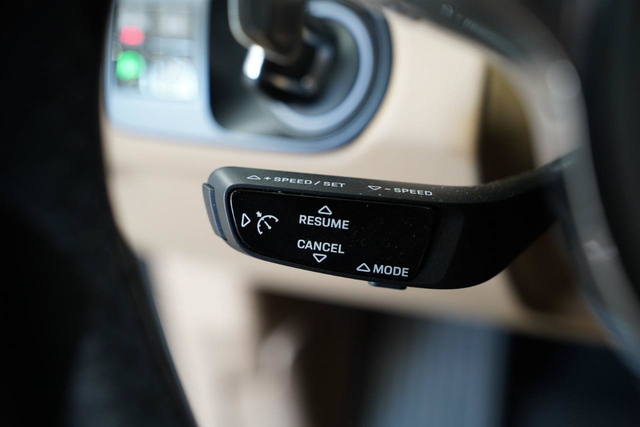 Used 2019 Porsche Cayenne AWD/4WD image 16