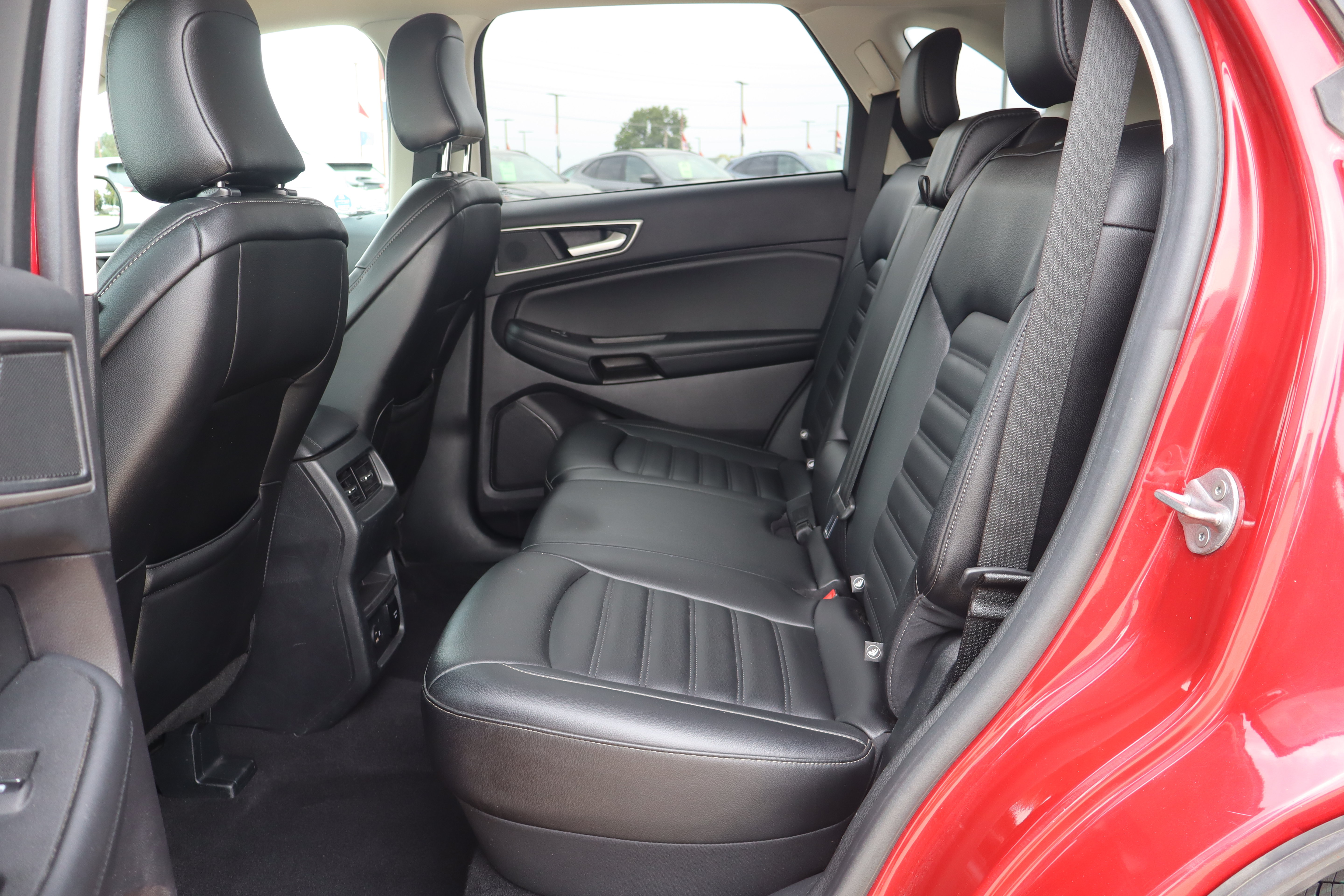 Used 2021 Ford Edge SEL w/ Convenience Package AWD/4WD image 10