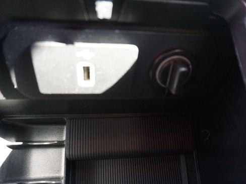 Used 2020 Ford Mustang Premium RWD image 17