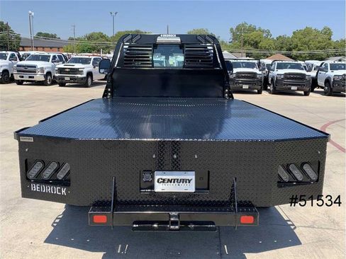 Used 2022 Ford F550 2WD Regular Cab Super Duty image 7