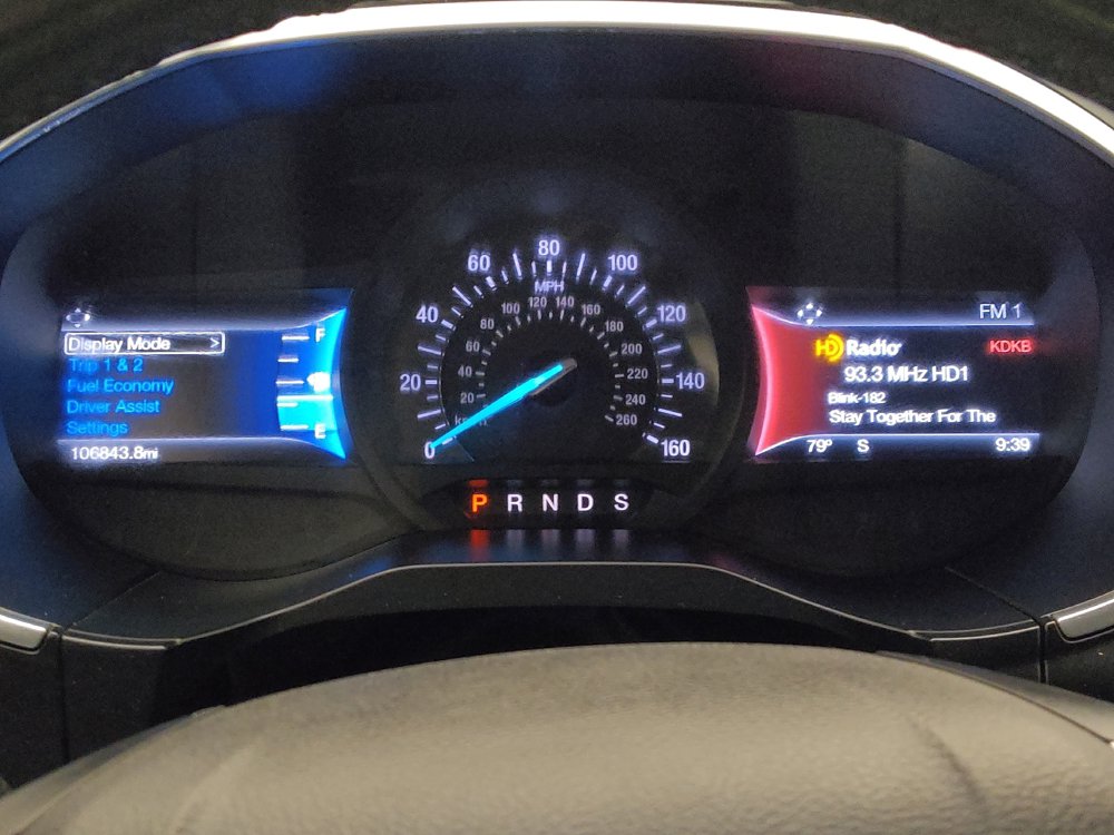 Used 2017 Ford Edge Titanium FWD image 23