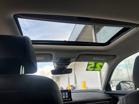 Used 2025 Honda HR-V EX-L image 25