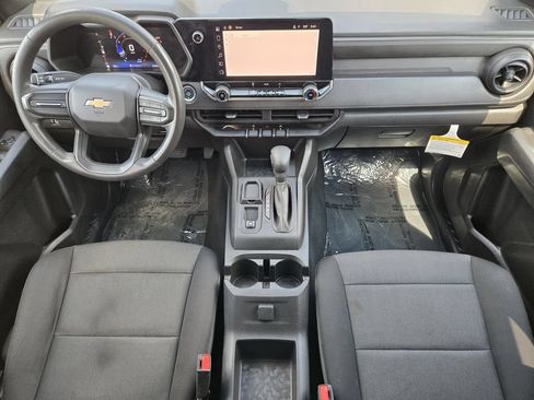 Used 2023 Chevrolet Colorado W/T RWD image 24