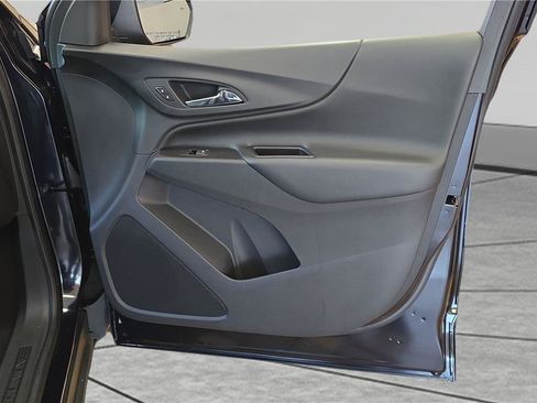 Used 2020 Chevrolet Equinox LT FWD image 15