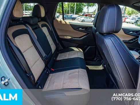 Used 2025 Chevrolet Equinox ACTIV w/ Safety and Technology Package AWD/4WD image 28