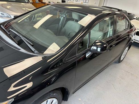 Used 2012 Honda Civic LX image 3