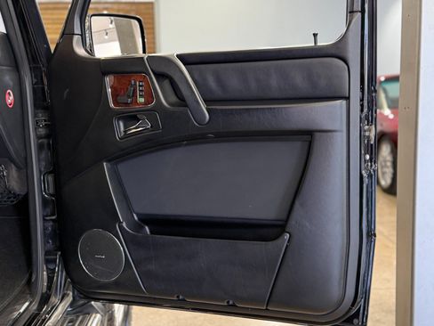 Used 2010 Mercedes-Benz G 550 image 23