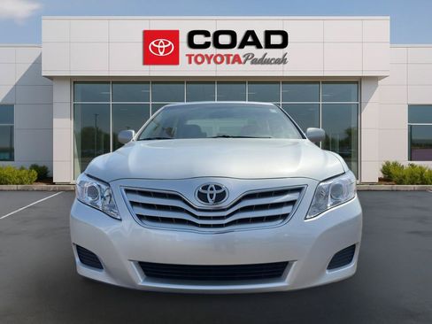 Used 2010 Toyota Camry LE FWD image 7